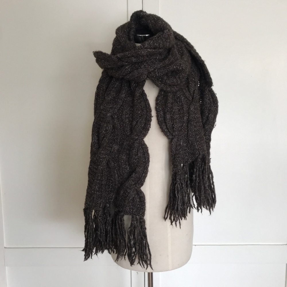 All saints chunky cable scallop scarf